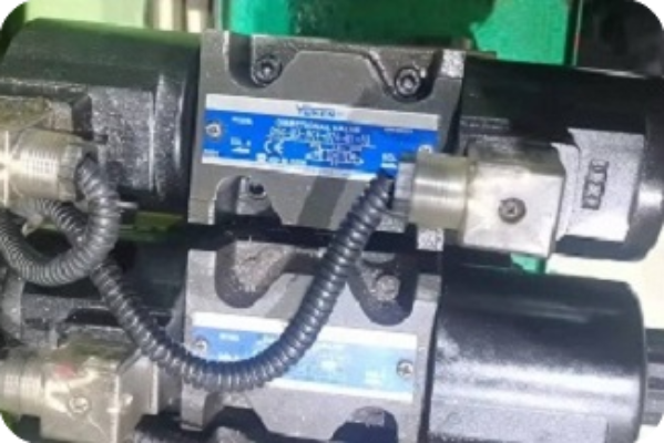 日本油研CRG-03-04-50,DSG-01-2B2-D24-70电磁阀安装使用说明